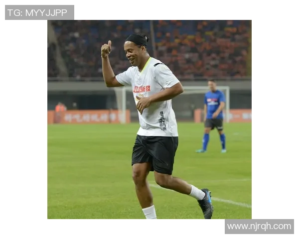 足球明星化身古代老爷展现别样风采引发球迷热议 足球明星化身古代老爷展现别样风采引发球迷热议